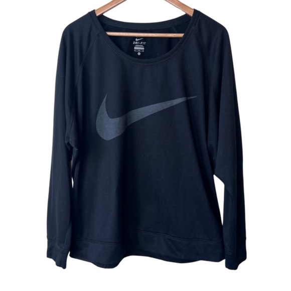 Nike Tops - Nike Dri-fit Black Crewneck Sweatshirt Grey Logo Athleisure Pullover Soft Top